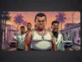 Tapis de souris gamer représentant un groupe de personnages de type gang de rue, ambiance de jeu vidéo GTA, avec des palmiers et des voitures. Le personnage central en débardeur blanc a une expression faciale intense et en colère, avec un collier en forme de croix.